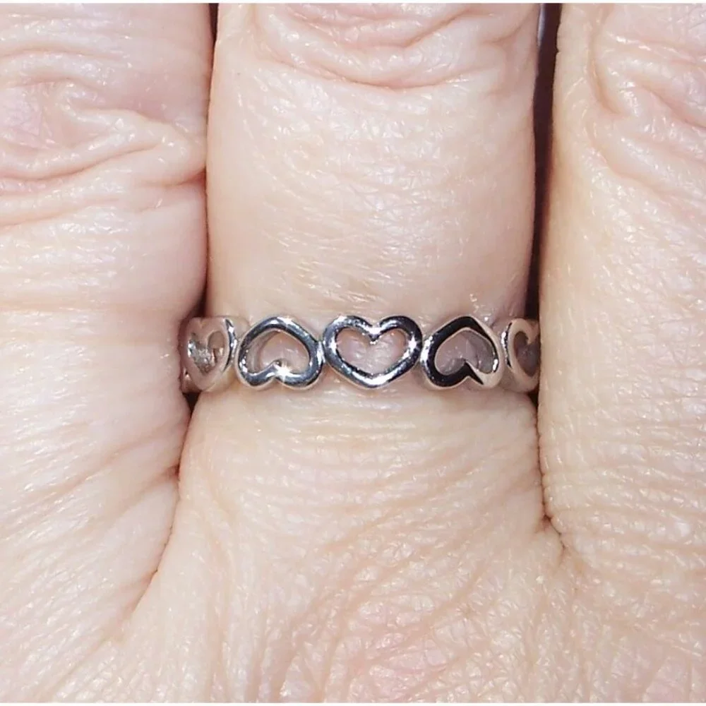 925 STERLING SILVER Hearts Eternity Band Ring Thumb Ring - Picture 4 of 16